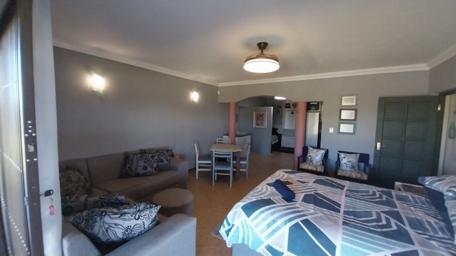 6 Bedroom Property for Sale in Deneysville Free State